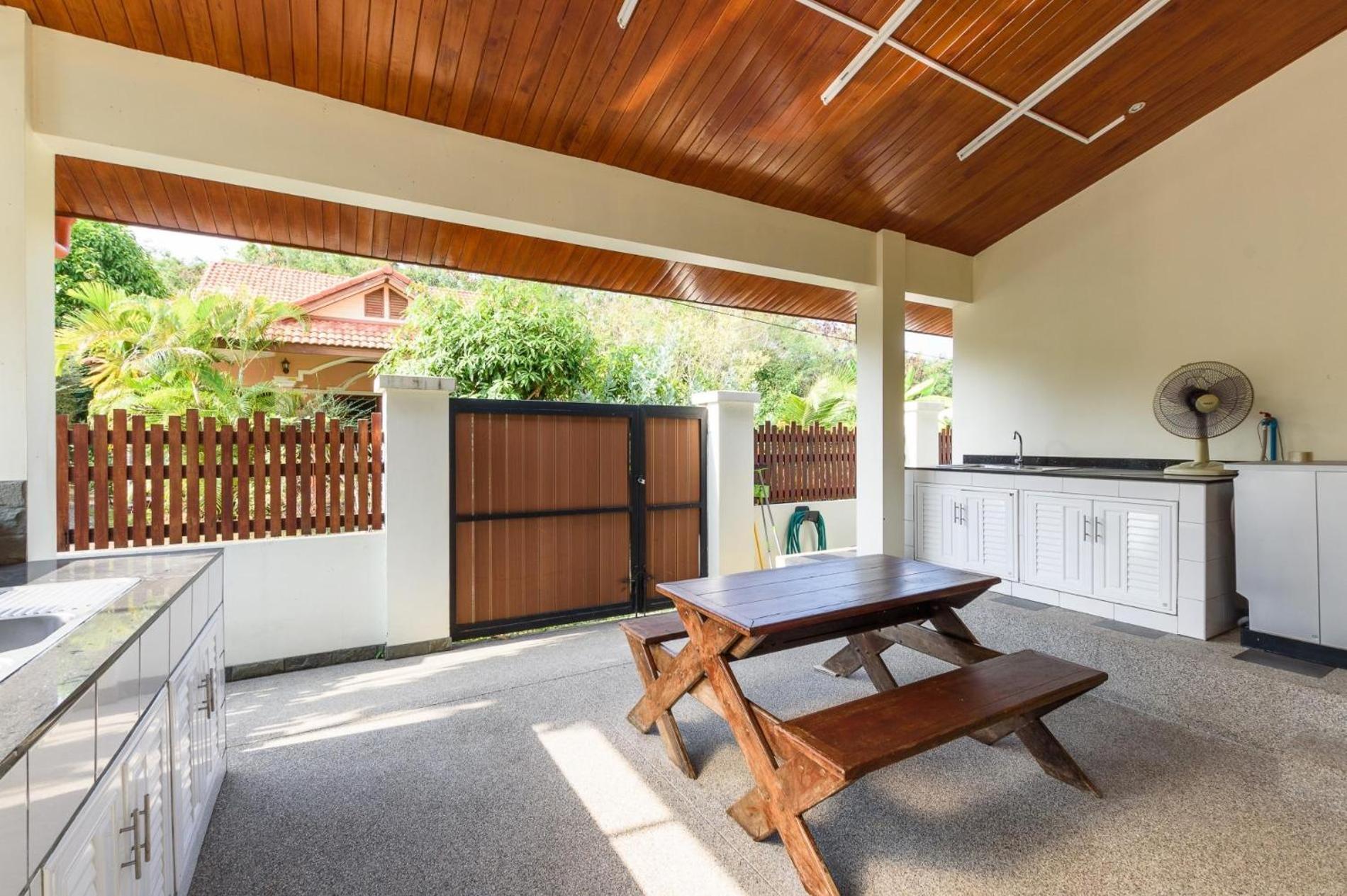 Amber Pool Villa Naiharn Rawai Екстер'єр фото