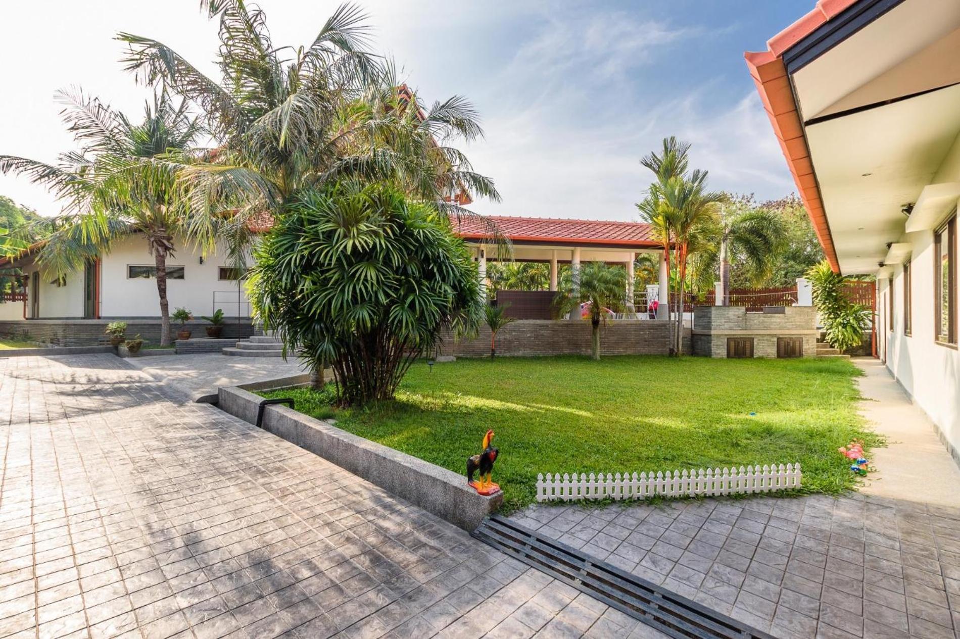 Amber Pool Villa Naiharn Rawai Екстер'єр фото